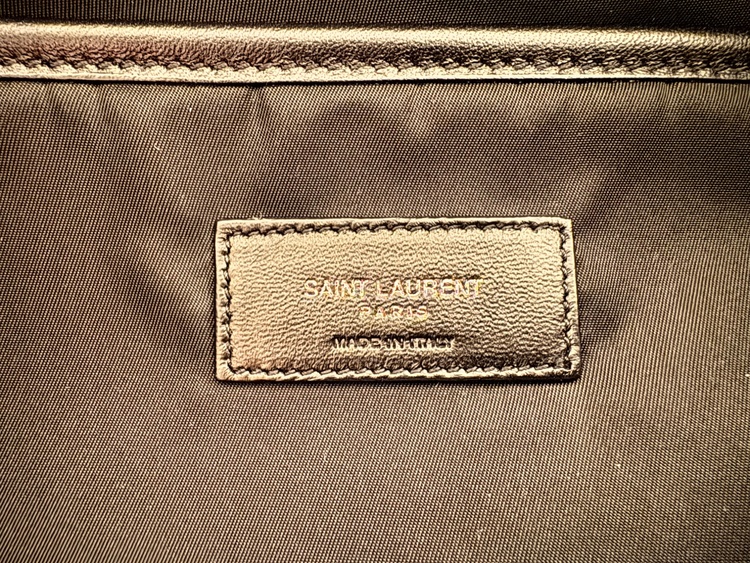 イブサンローラン  （ブランドバッグ）の商品画像 - 査定依頼日：2026年3月19日 - 最高査定価格：120,000円