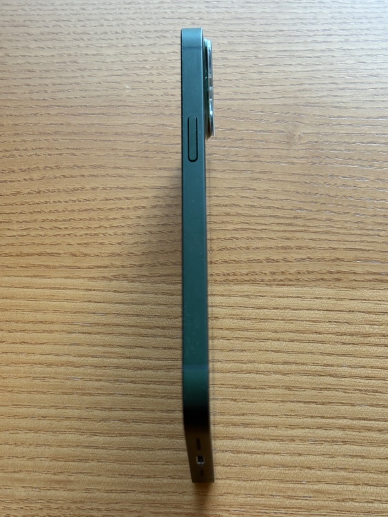 iPhone 13 128GB SIMフリー（スマホ）の商品画像 - 査定依頼日：2026年4月30日 - 最高査定価格：36,000円