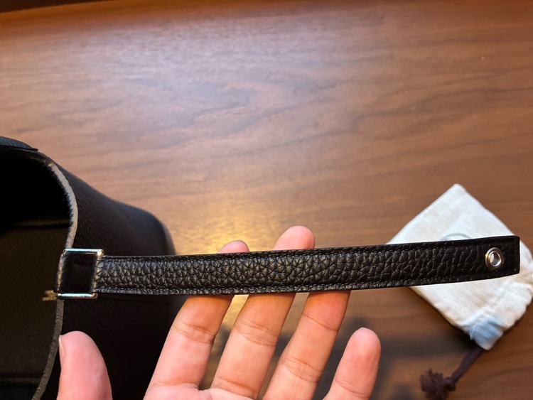 ピコタンロックPMトリヨンクレマンス  ノワール  K刻印（ブランドバッグ）の商品画像 - 査定依頼日：2026年4月17日 - 最高査定価格：750,000円