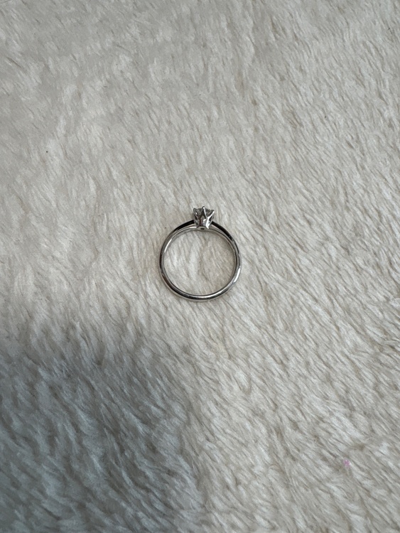 婚約指輪（宝石）の商品画像 - 査定依頼日：2026年3月9日 - 最高査定価格：80,000円