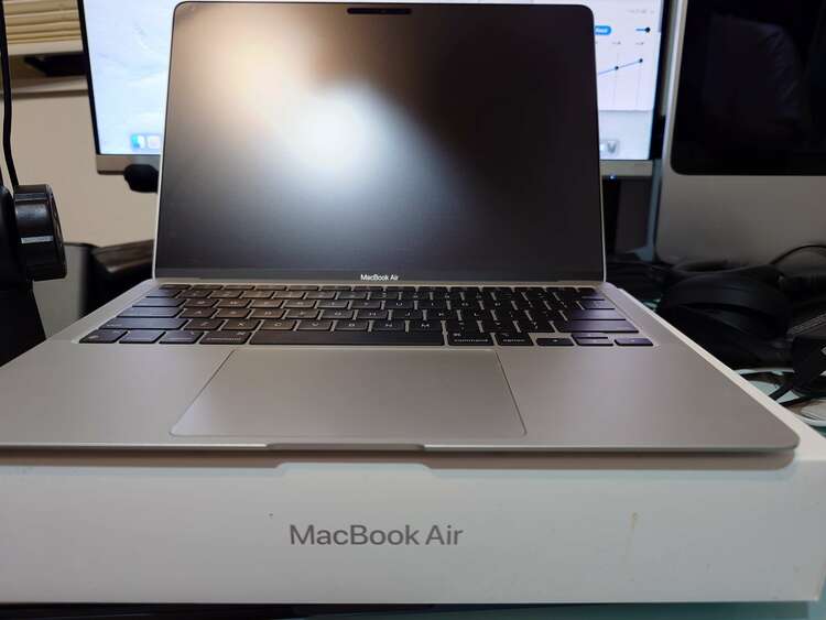 MacBook Air A2337（PC・タブレット）の商品画像 - 査定依頼日：2025年4月19日 - 最高査定価格：43,000円
