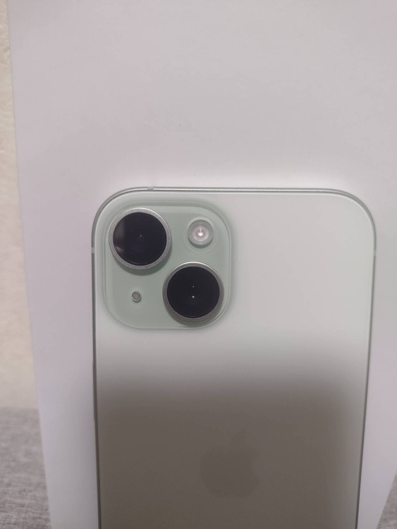 iPhone iPhone 15 128GB SIMフリー（スマホ）の商品画像 - 査定依頼日：2026年9月20日 - 最高査定価格：66,000円