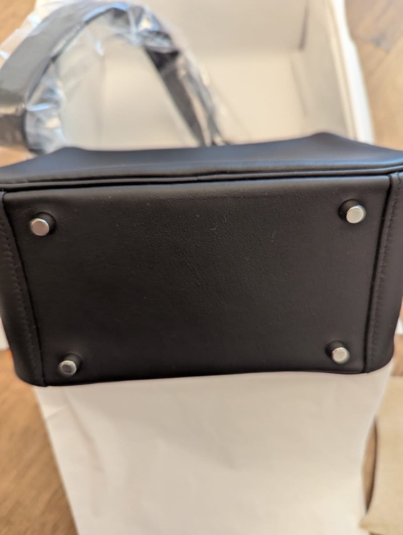 リンディミニ（ブランドバッグ）の商品画像 - 査定依頼日：2025年8月8日 - 最高査定価格：1,430,000円