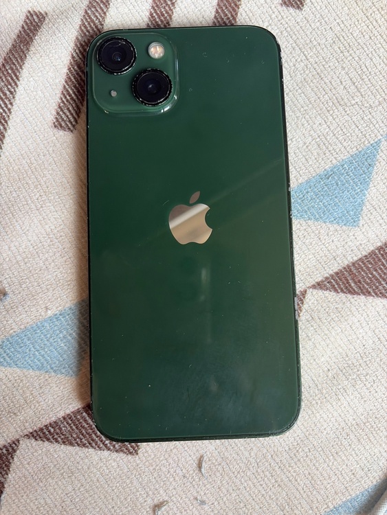 iPhone iPhone 13 128GB SIMフリー（スマホ）の商品画像 - 査定依頼日：2026年9月13日 - 最高査定価格：29,000円