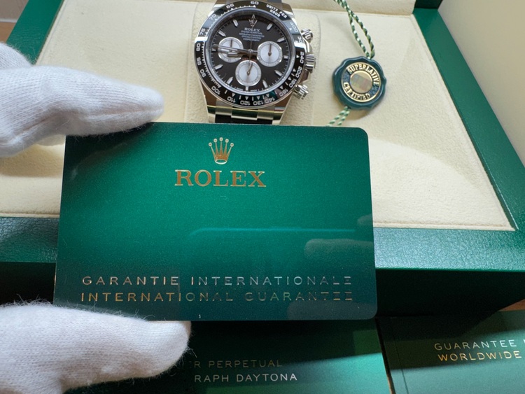 126519LN（高級時計）の商品画像 - 査定依頼日：2025年6月24日 - 最高査定価格：5,850,000円