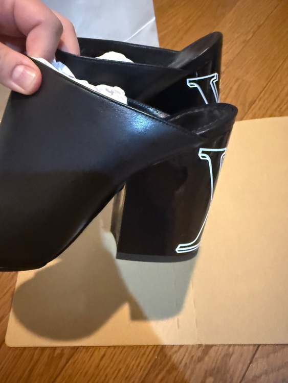 サンダル（古着・ファッション）の商品画像 - 査定依頼日：2025年7月30日 - 最高査定価格：20,000円