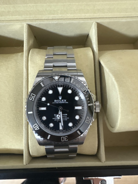 ロレックス サブマリーナー （高級時計）の商品画像 - 査定依頼日：2025年10月30日 - 最高査定価格：2,050,000円