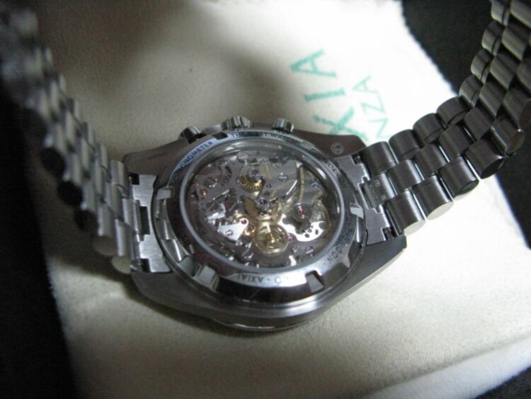 オメガ スピードマスター （高級時計）の商品画像 - 査定依頼日：2025年7月15日 - 最高査定価格：850,000円