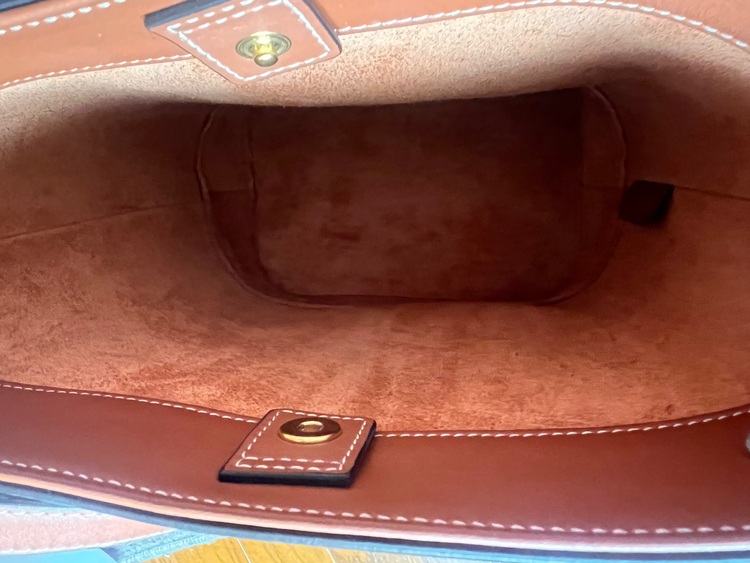 セリーヌ  （ブランドバッグ）の商品画像 - 査定依頼日：2025年11月24日 - 最高査定価格：200,000円