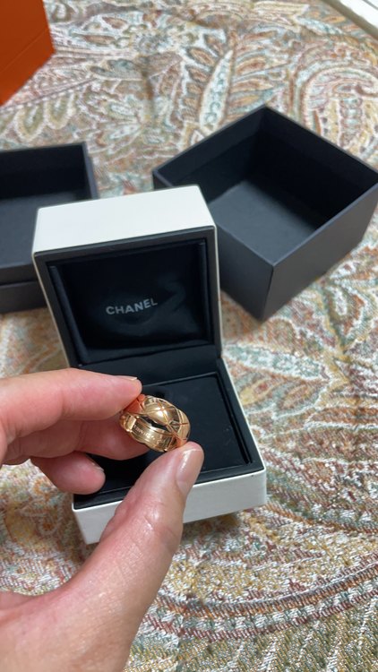 シャネル　ココクラッシュ　ミディアム（金・貴金属）の商品画像 - 査定依頼日：2023年6月10日 - 最高査定価格：265,000円