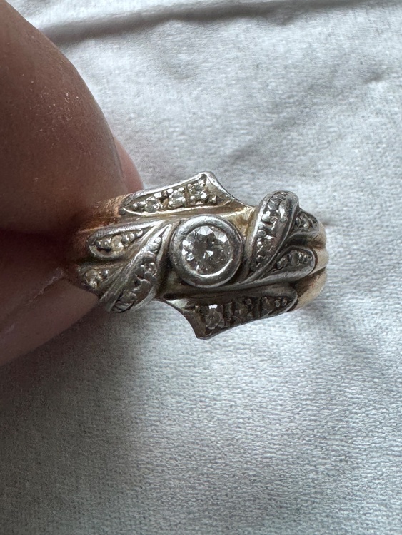 K18 Pt900リング 指輪 コンビデザイン 6.2g ジュエリー（宝石）の商品画像 - 査定依頼日：2026年4月7日 - 最高査定価格：200,000円