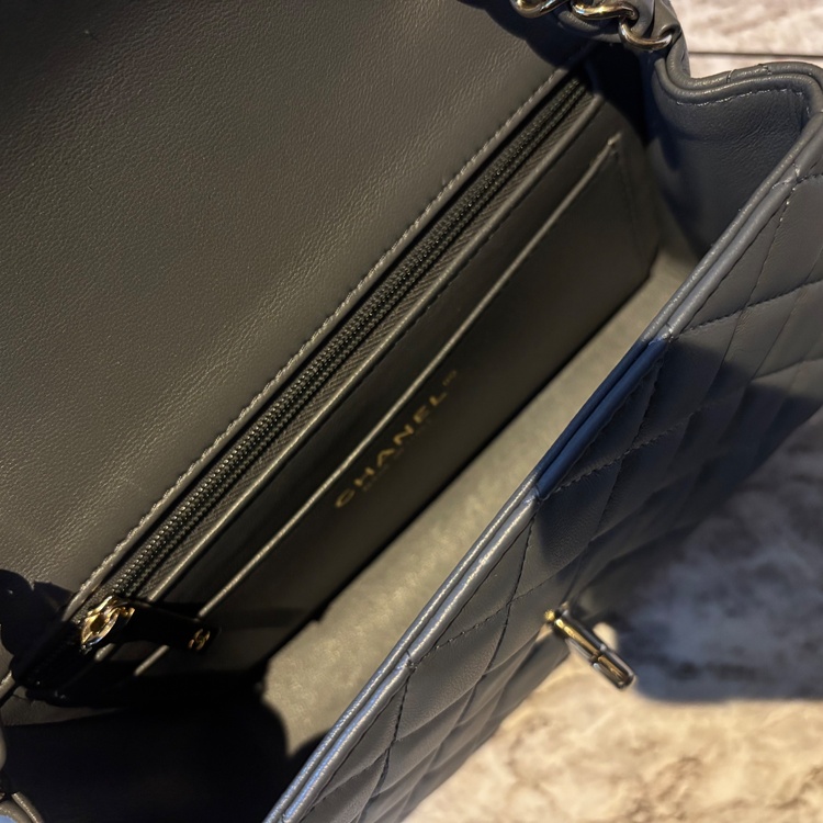 ミニマト　A69900 （ブランドバッグ）の商品画像 - 査定依頼日：2026年1月28日 - 最高査定価格：700,000円