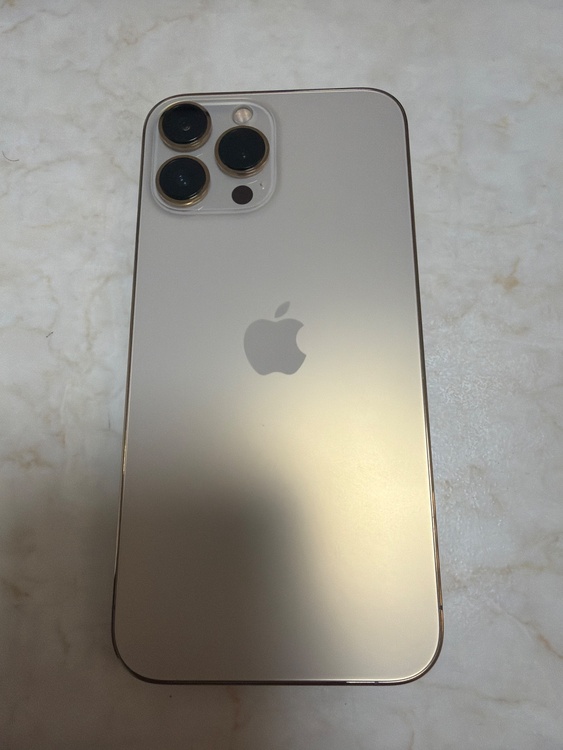 iPhone iPhone 13 Pro Max 256GB au（スマホ）の商品画像 - 査定依頼日：2026年7月3日 - 最高査定価格：61,000円