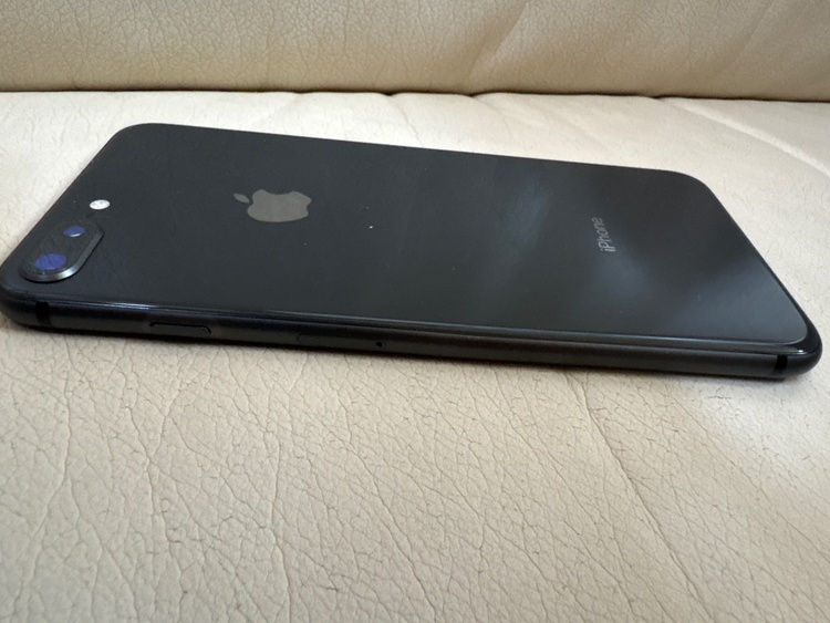 iPhone8 Plus 64GB docomo（スマホ）の商品画像 - 査定依頼日：2026年2月17日 - 最高査定価格：7,000円