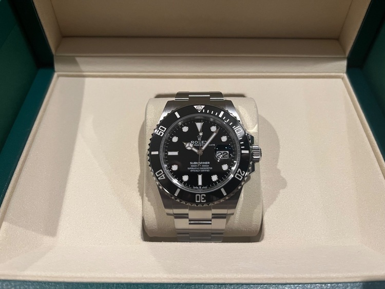 サブマリーナデイト（高級時計）の商品画像 - 査定依頼日：2025年6月25日 - 最高査定価格：2,120,000円