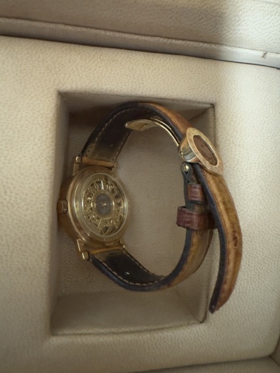 BB33GLSK（高級時計）の商品画像 - 査定依頼日：2025年8月27日 - 最高査定価格：530,000円