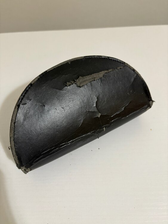 サングラス（古着・ファッション）の商品画像 - 査定依頼日：2025年3月3日 - 最高査定価格：3,100円