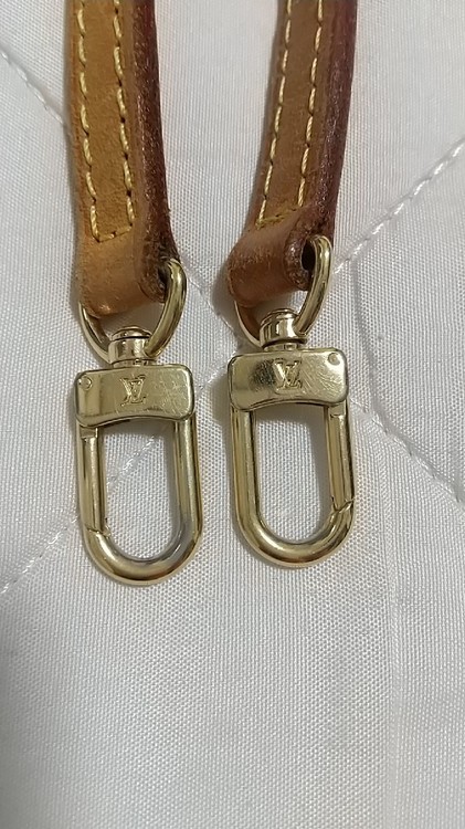 ルイ・ヴィトン モノグラム エヴァ M95567（ブランドバッグ）の商品画像 - 査定依頼日：2022年4月23日 - 最高査定価格：80,000円