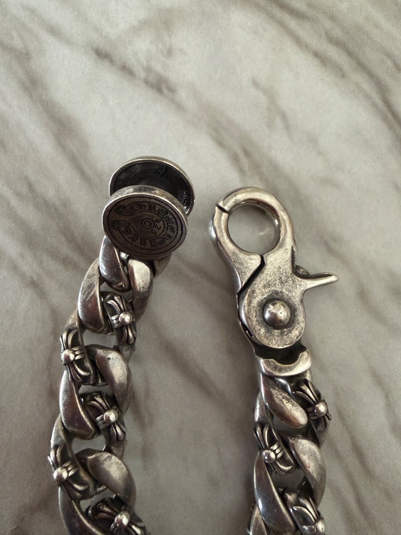 ファンシーチェーンクリップブレスレット（古着・ファッション）の商品画像 - 査定依頼日：2026年3月28日 - 最高査定価格：200,000円