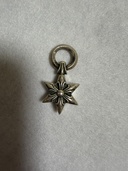 クロムハーツ　6ポイントスターチャーム ペンダントトップ（金・貴金属）の商品画像 - 査定依頼日：2026年10月7日 - 最高査定価格：150,000円