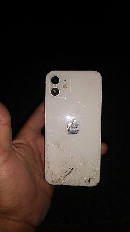 iPhone iPhone 12 64GB SIMフリー（スマホ）の商品画像 - 査定依頼日：2026年7月22日 - 最高査定価格：5,000円