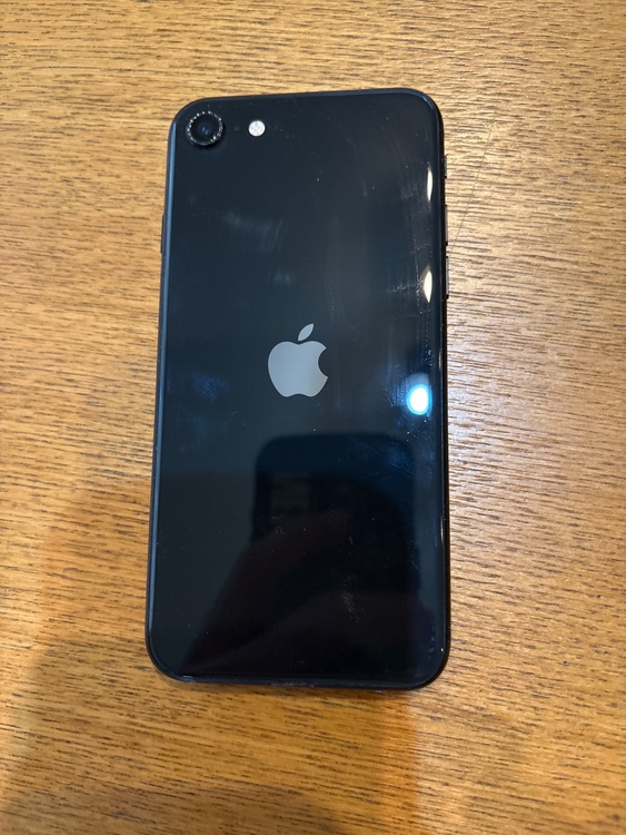 iPhone SE (第 2 世代) 128GB SIMフリー（スマホ）の商品画像 - 査定依頼日：2026年3月13日 - 最高査定価格：15,000円