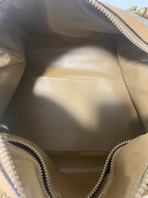 マカダム ハンドバック ミニボストン（ブランドバッグ）の商品画像 - 査定依頼日：2025年5月27日 - 最高査定価格：13,000円