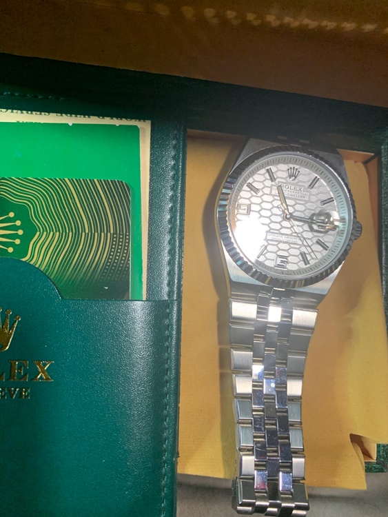 ロレックス パーペチュアルデイト （高級時計）の商品画像 - 査定依頼日：2026年4月3日 - 最高査定価格：4,100,000円