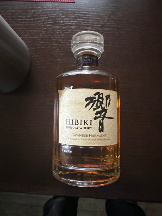 響（お酒）の商品画像 - 査定依頼日：2025年5月23日 - 最高査定価格：8,000円