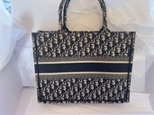 不明（ブランドバッグ）の商品画像 - 査定依頼日：2026年1月26日 - 最高査定価格：180,000円