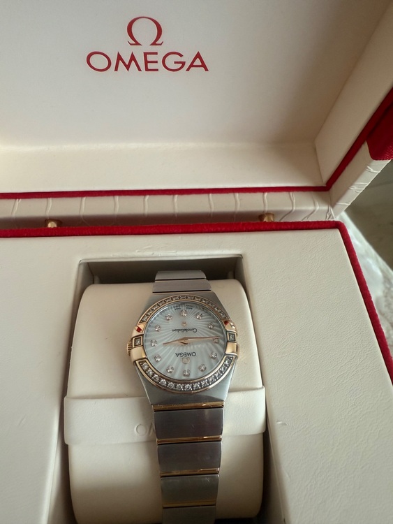 オメガ コンステーション オメガ 123.25.24.60.55.001（高級時計）の商品画像 - 査定依頼日：2025年10月27日 - 最高査定価格：480,000円
