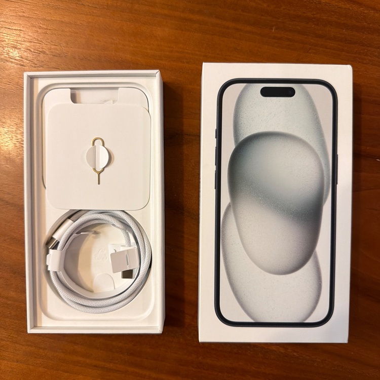 iPhone iPhone 15 128GB SIMフリー（スマホ）の商品画像 - 査定依頼日：2026年7月2日 - 最高査定価格：63,000円