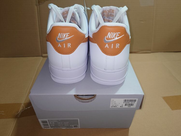 NIKE  AIR FORCE 1 07 エア フォース FJ4146-115　（古着・ファッション）の商品画像 - 査定依頼日：2025年11月9日 - 最高査定価格：7,000円
