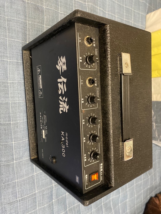 アンプ（ピアノ・楽器・PA機材）の商品画像 - 査定依頼日：2025年9月7日 - 最高査定価格：1,000円