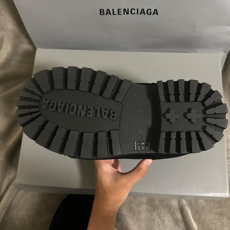 バレンシアガ  （ブランドバッグ）の商品画像 - 査定依頼日：2025年10月18日 - 最高査定価格：55,000円