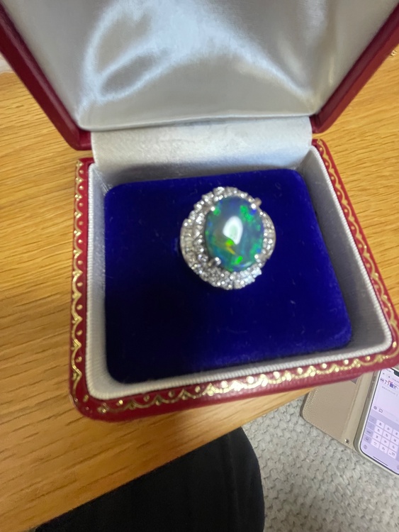 宝石（金・貴金属）の商品画像 - 査定依頼日：2026年3月24日 - 最高査定価格：281,000円