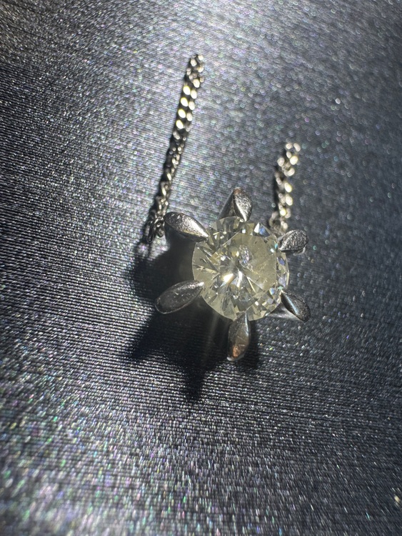 ダイヤモンド（金・貴金属）の商品画像 - 査定依頼日：2025年7月22日 - 最高査定価格：150,000円