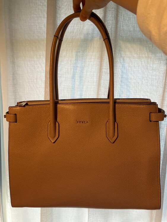 その他 フルラ （ブランドバッグ）の商品画像 - 査定依頼日：2025年3月10日 - 最高査定価格：5,000円