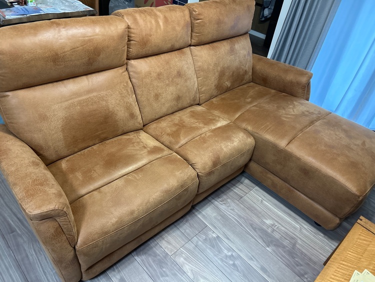 3人掛け電動カウチソファー（家具・寝具）の商品画像 - 査定依頼日：2025年11月6日 - 最高査定価格：5,000円