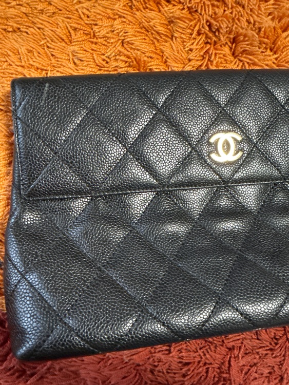 クラッチバック（ブランドバッグ）の商品画像 - 査定依頼日：2025年10月22日 - 最高査定価格：150,000円