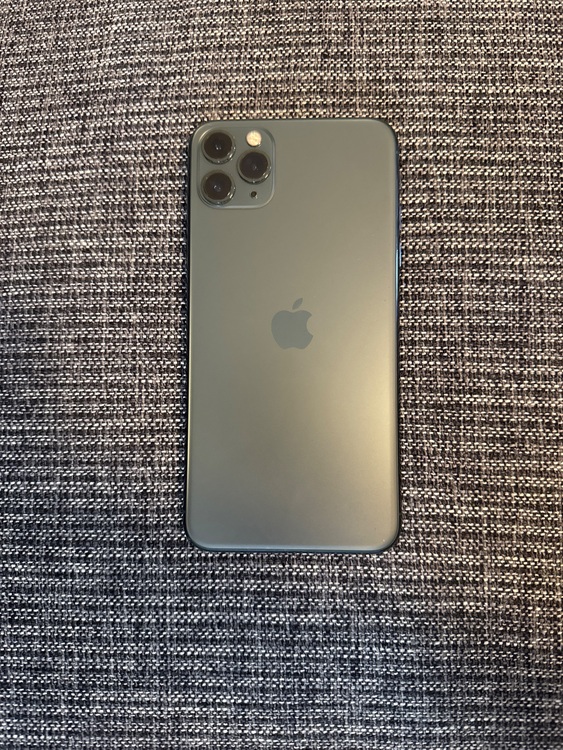 iPhone11pro max（スマホ）の商品画像 - 査定依頼日：2025年10月22日 - 最高査定価格：39,000円