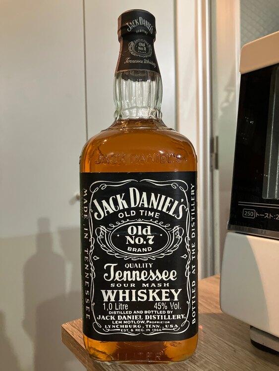 ウイスキー ジャックダニエル （お酒）の商品画像 - 査定依頼日：2025年4月13日 - 最高査定価格：1,500円