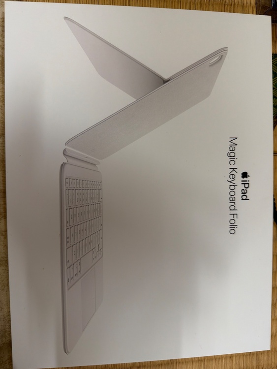 iPad Magic Keyboard Folio（PC・タブレット）の商品画像 - 査定依頼日：2026年3月3日 - 最高査定価格：100,000円