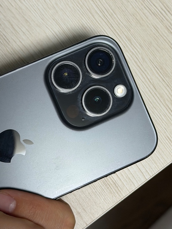 iPhone iPhone 15 Pro 256GB docomo（スマホ）の商品画像 - 査定依頼日：2026年6月5日 - 最高査定価格：53,000円