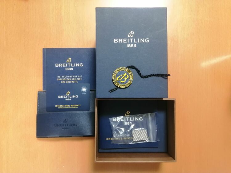 ブライトリング スーパーオーシャン （高級時計）の商品画像 - 査定依頼日：2025年8月10日 - 最高査定価格：380,000円