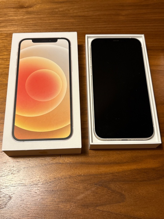 iPhone 12 128GB SIMフリー（スマホ）の商品画像 - 査定依頼日：2026年3月14日 - 最高査定価格：27,000円