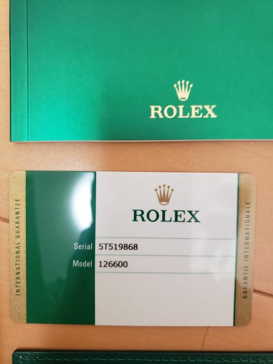 ロレックス シードゥエラー 126600（高級時計）の商品画像 - 査定依頼日：2025年10月21日 - 最高査定価格：1,700,000円