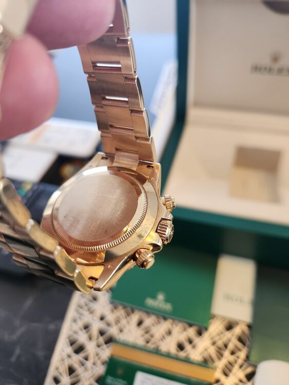 ロレックス デイトナ 116505（高級時計）の商品画像 - 査定依頼日：2025年10月7日 - 最高査定価格：10,000,000円