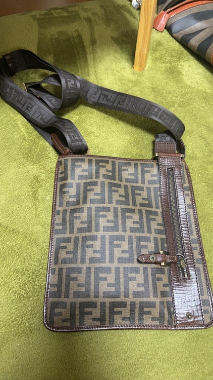 その他 その他 FENDI zucc（高級時計）の商品画像 - 査定依頼日：2025年11月1日 - 最高査定価格：12,000円