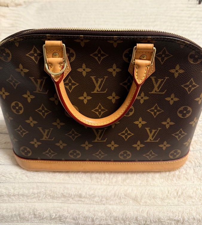 ルイヴィトン アルマ （ブランドバッグ）の商品画像 - 査定依頼日：2025年6月28日 - 最高査定価格：70,000円